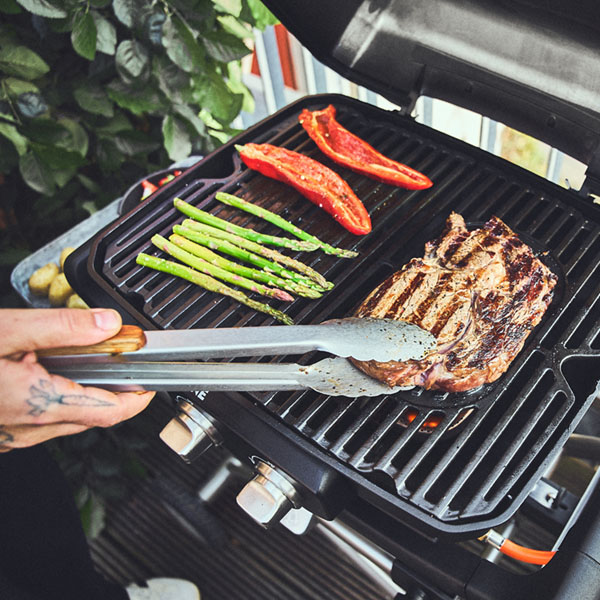 944219_Burnhard_Wayne_1.1_2 Brenner_Moodfoto_Grillen_06_Web_vorschau